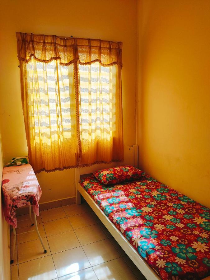 Hanaa Homestay Meru 이포 외부 사진