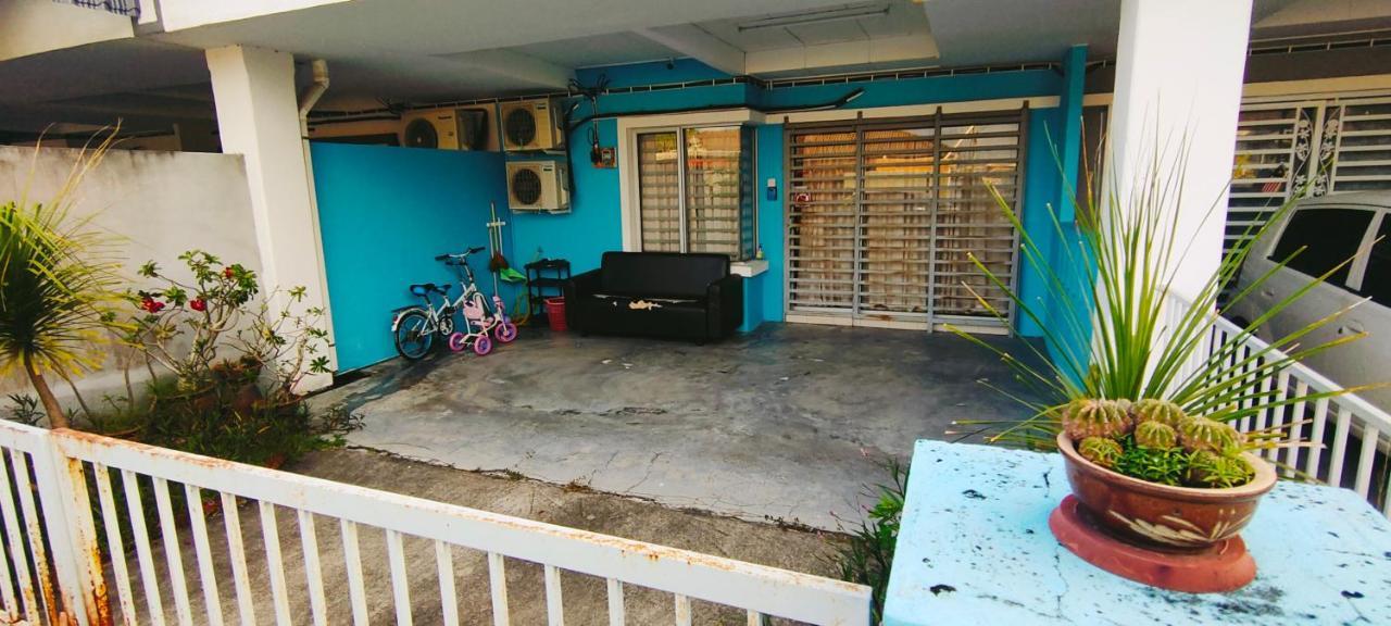 Hanaa Homestay Meru 이포 외부 사진